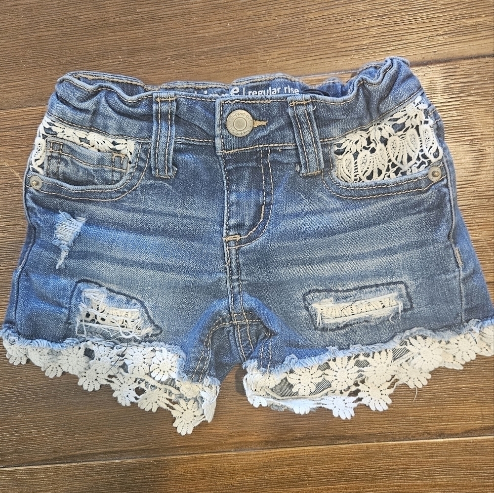 HIPPIE GIRL REGULAR RISE GIRL'S SHORTIE DENIM SHORTS WITH LACE DETAIL SIZE 4